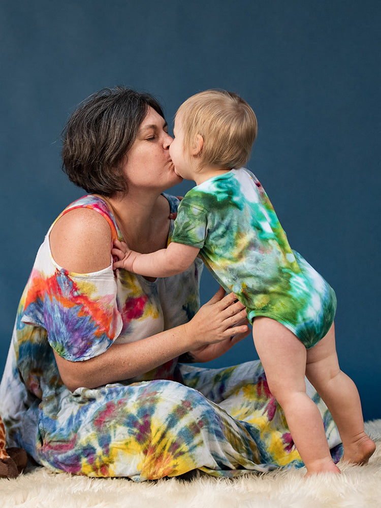 Short-Sleeved Baby Onesie