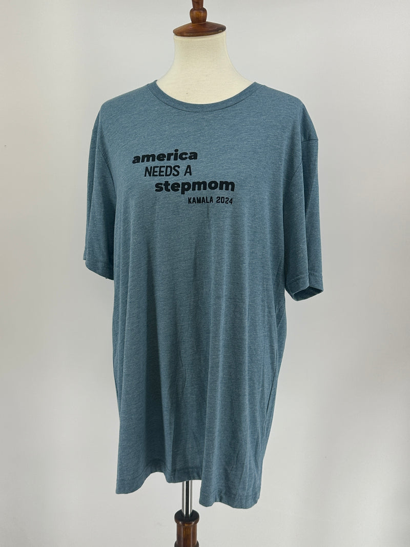 America Needs a Stepmom Tee - XL